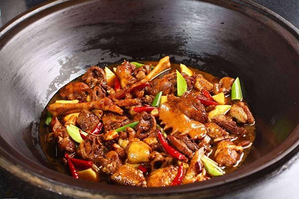 刘罗锅铁锅炖