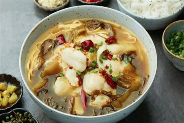 江小夏酸菜鱼面