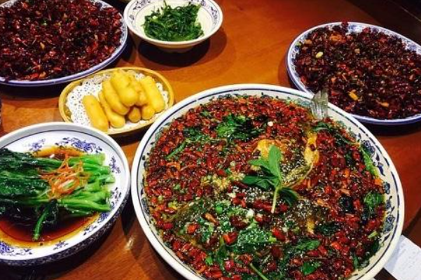 杨记隆府