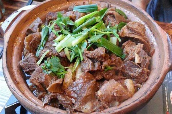 九记牛杂煲