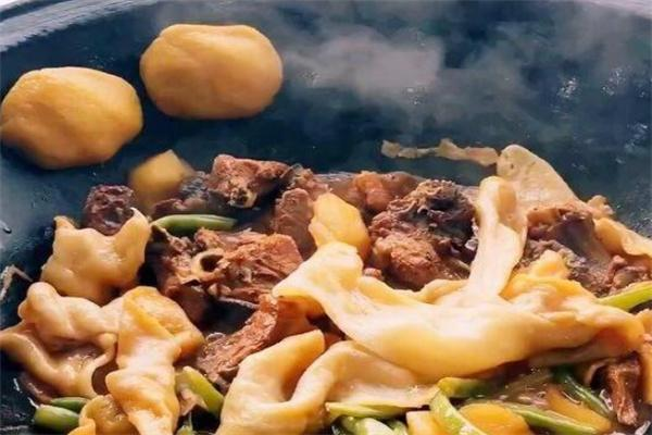 屯老二家农家铁锅炖