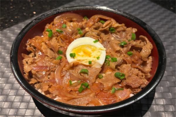 牛战将烧肉饭