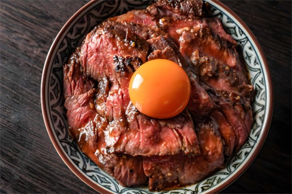 牛战将烧肉饭