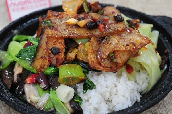 乡村锅巴饭