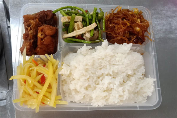 乓乓公快餐