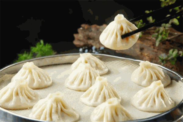 笼香汤包