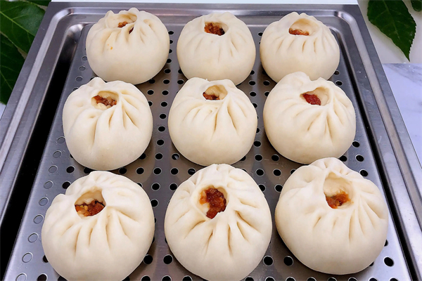 圆中宝包子