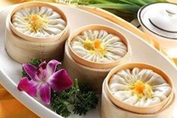 笼道汤包