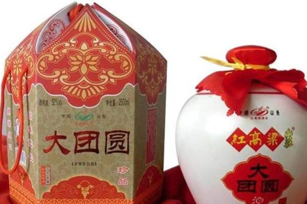 红高粱酒