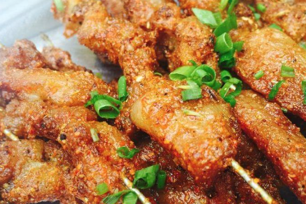 乐山大众串串香