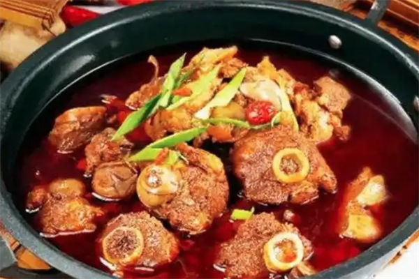 酱心坊酱骨火锅 酱心坊酱骨火锅