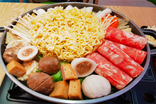 吉来品炸鸡年糕火锅