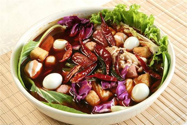 吉阿婆麻辣烫店加盟