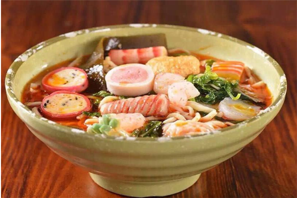 吉阿婆麻辣烫店加盟