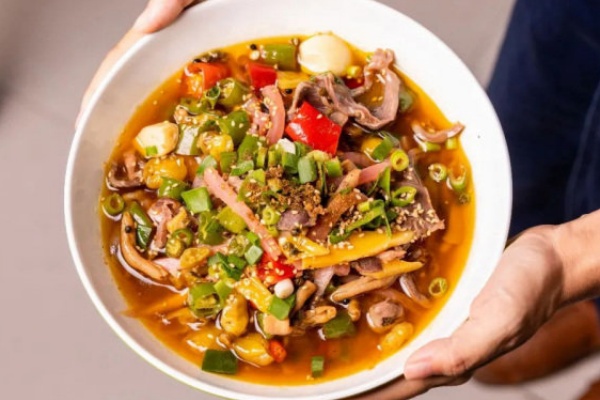 小肚鸡肠外卖快餐