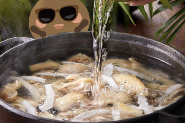 大头椰椰子鸡火锅店