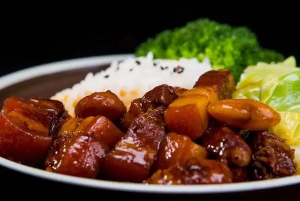 卤肉饭 卤肉饭