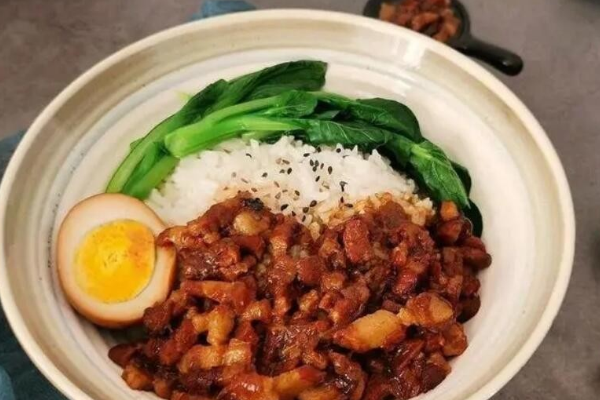 卤肉饭 卤肉饭