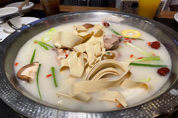 蕊七串串香