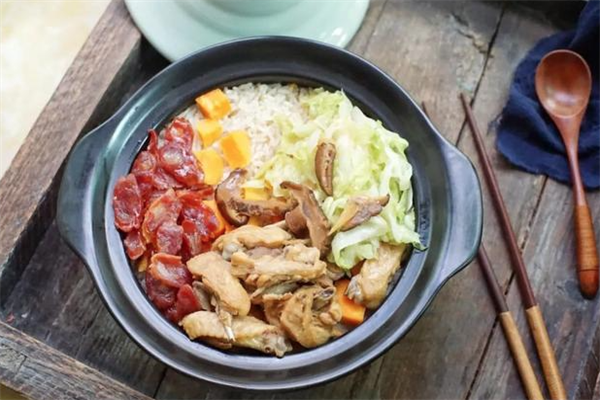禄饭煲仔饭加盟
