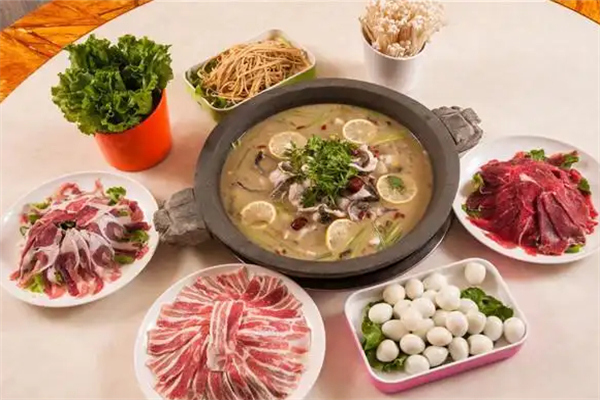 寻鱼记石锅鱼火锅 寻鱼记石锅鱼火锅