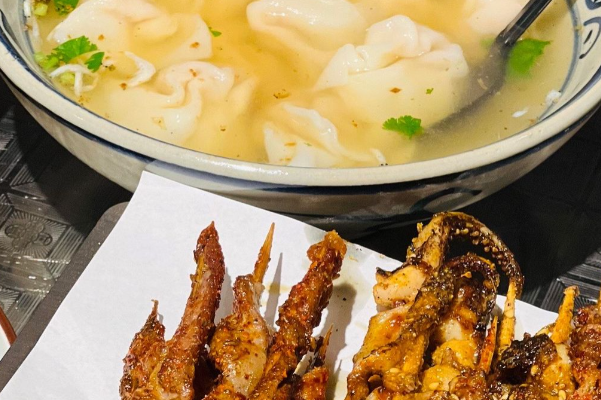 赵小嗨野馄饨烧烤