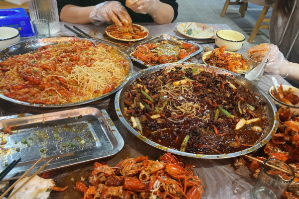 炒虾大师小龙虾烧烤江湖菜