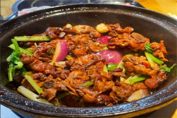 御品香鸡公煲