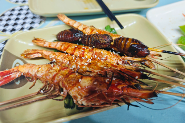 海港街·海鲜烧烤·生蚝专家