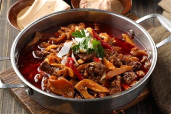 筋头巴脑牛肉火锅 筋头巴脑牛肉火锅