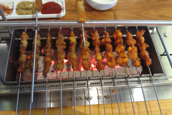 明洞串城·烧烤·延边朝鲜族烧烤串专门店