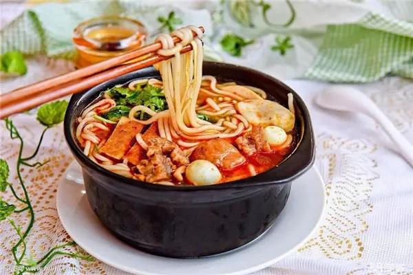 锅底香土豆粉加盟