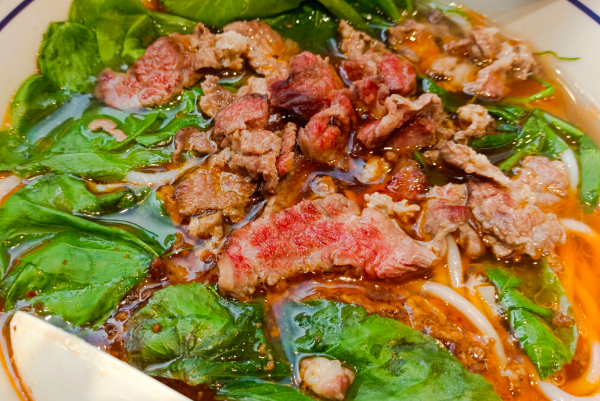 王嘎子生烫鲜肉米线店