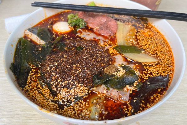 脏摊麻辣烫