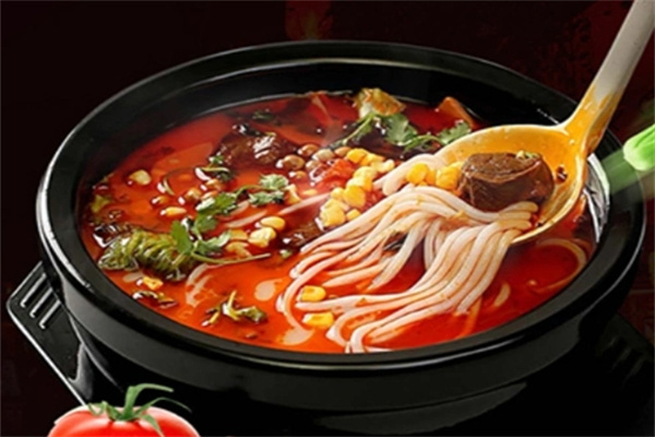 云佳瑶云南过桥米线