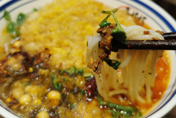 蒲九福生烫牛肉米线