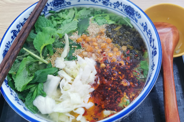 卿记蒙自小黄牛米线