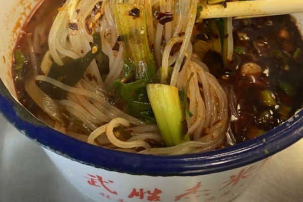 武胜杰米线