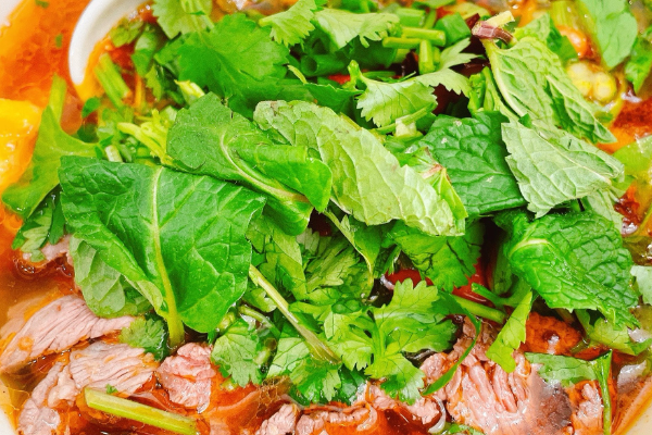 阿彩妹云南鲜烫牛肉米线