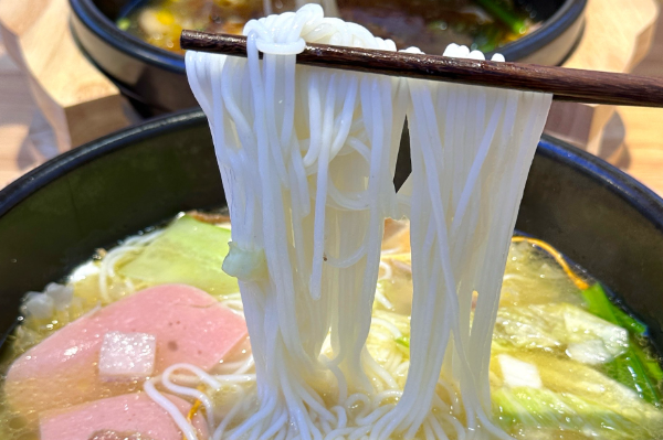 稻米先生鸡汤米线