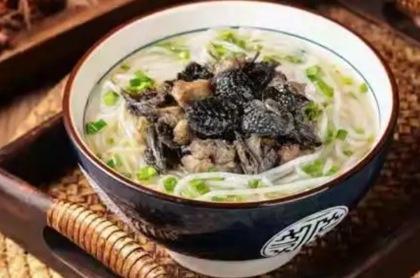 贝香乌鸡米线