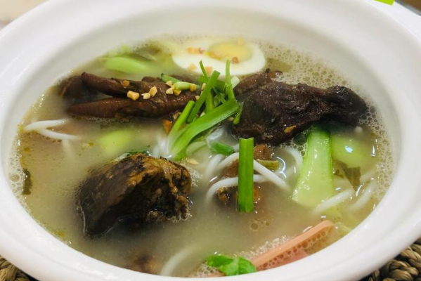 谭大拿土鸡米线