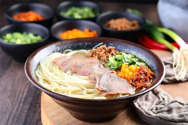 包煮公肉酱米线