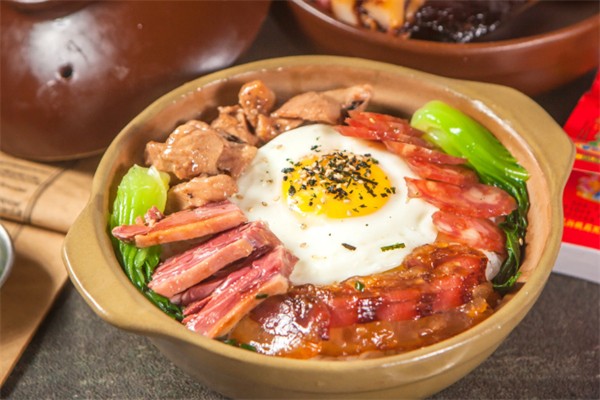 美味煲仔饭 美味煲仔饭
