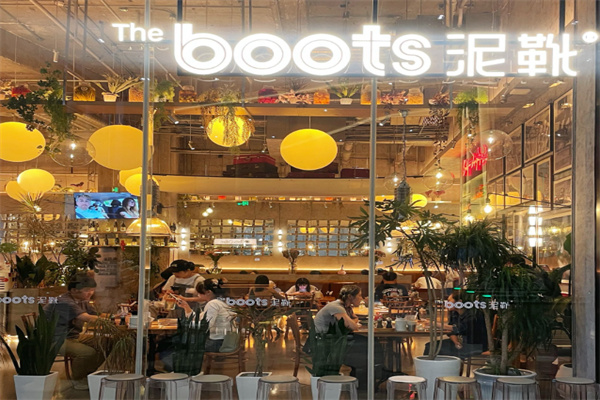 The boots泥靴Get holiday The boots泥靴Get holiday