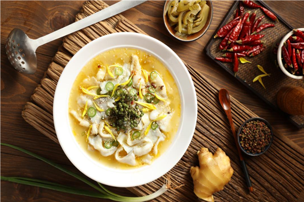 巨二老坛子酸菜鱼