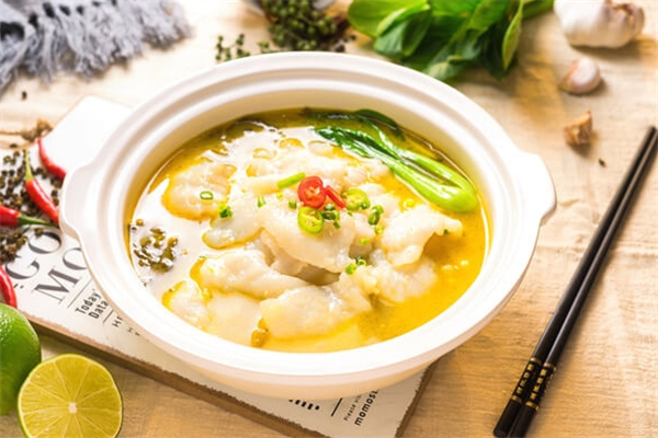 鱼米相约无刺酸菜鱼米饭加盟费用一般多少钱