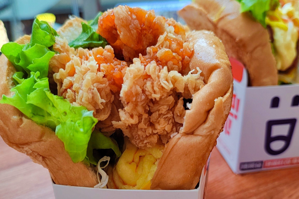 禧莱金爆蛋吐司·炸鸡 禧莱金爆蛋吐司·炸鸡