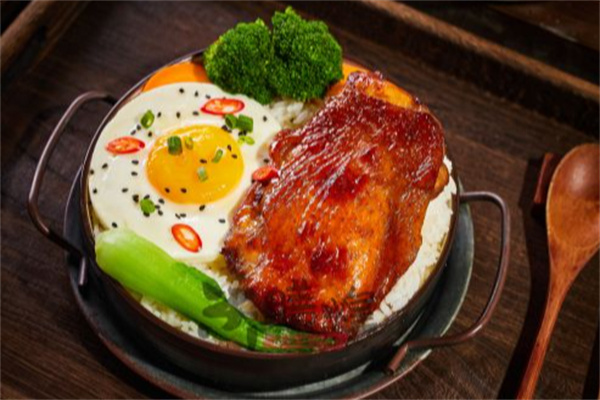 米膳煌卤肉烧汁饭