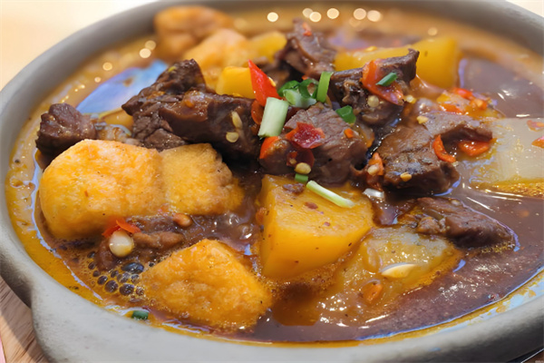 好大一碗·鲜炖牛腩饭